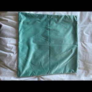 2 velvet pillow covers